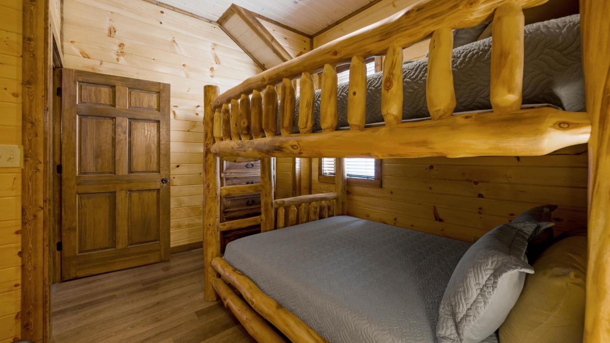 Liberty Lodge - Family Getaway With Pool, Hot Tub, Arcade & Dogs Pigeon Forge Exterior foto