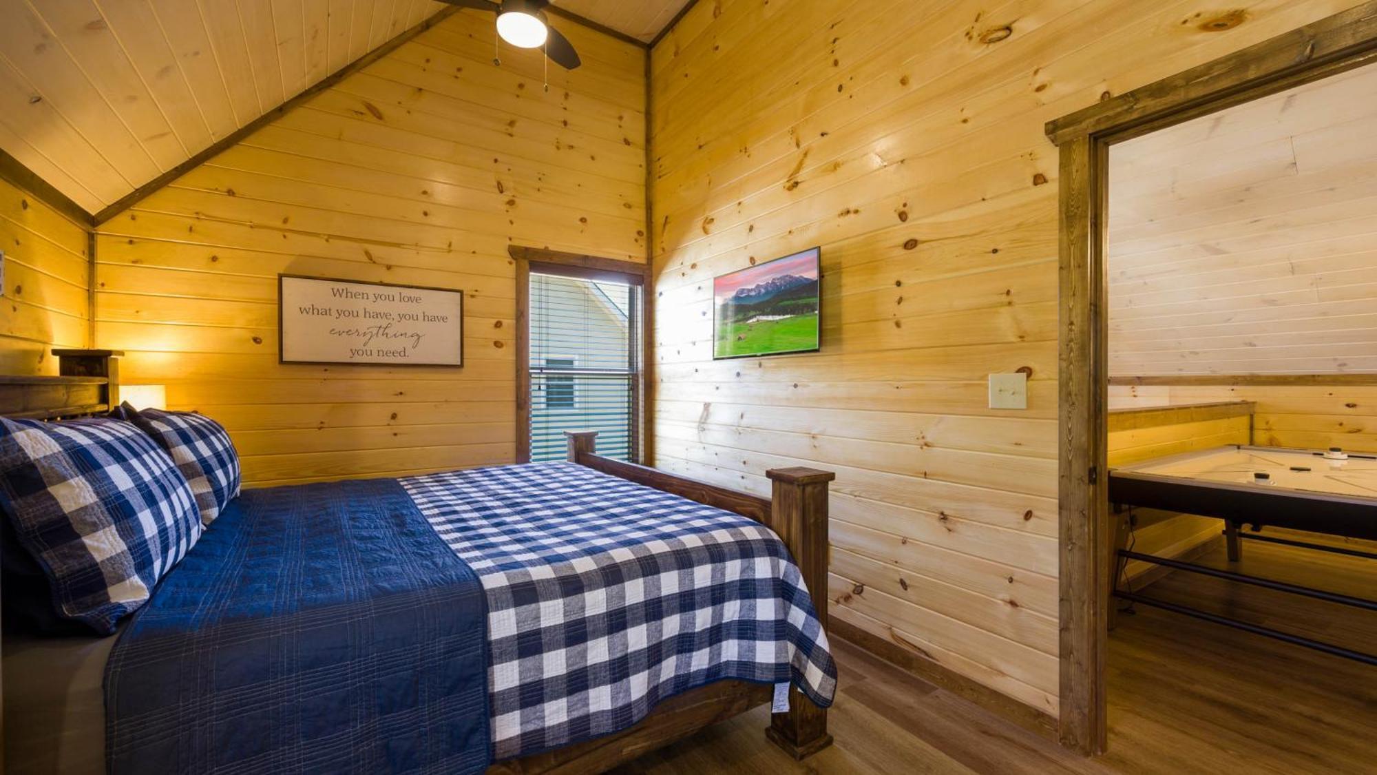 Liberty Lodge - Family Getaway With Pool, Hot Tub, Arcade & Dogs Pigeon Forge Exterior foto