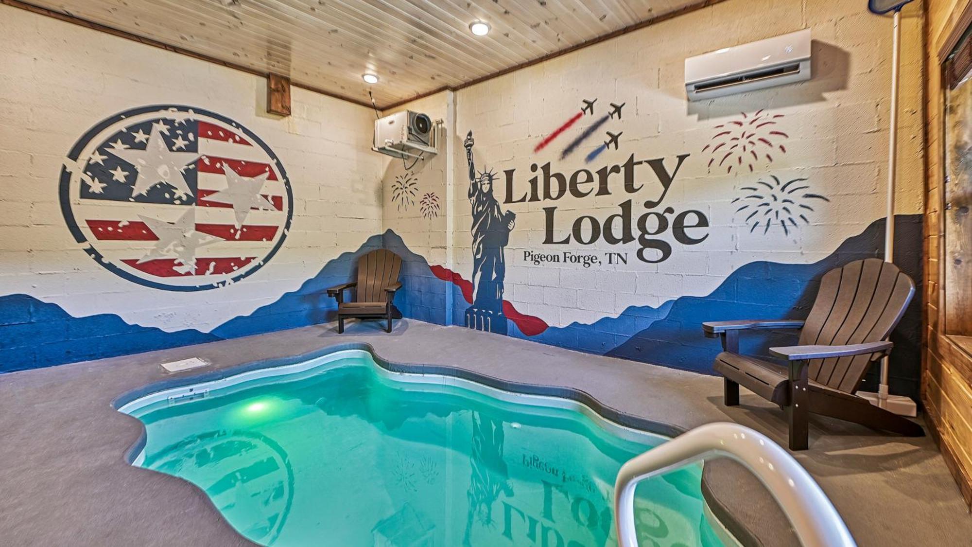 Liberty Lodge - Family Getaway With Pool, Hot Tub, Arcade & Dogs Pigeon Forge Exterior foto